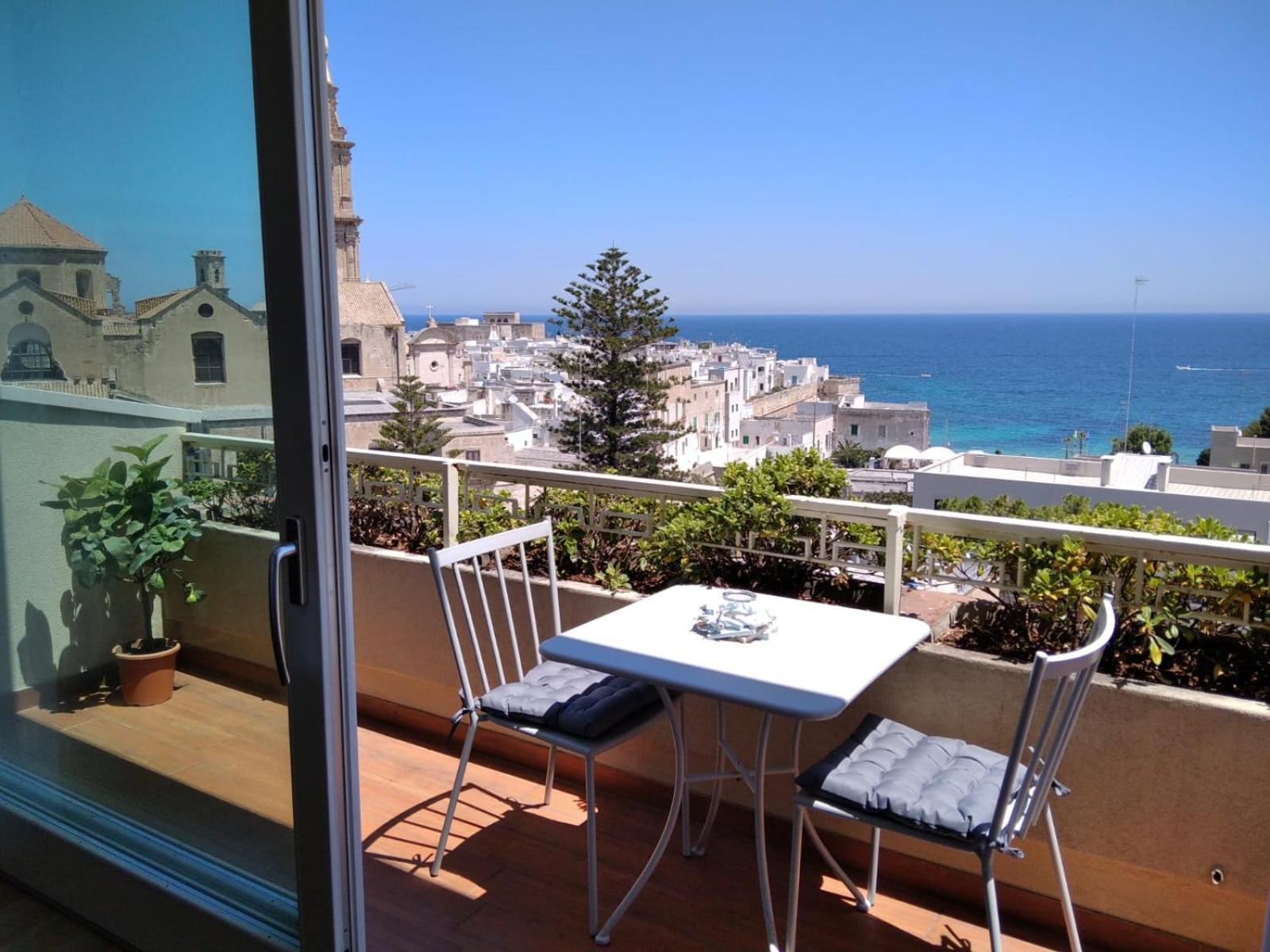 Un Passo Dal Mare - Luxury Home Monopoli Exterior photo
